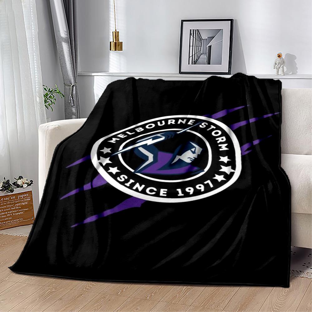Melbourne Storm Team Logo blankets Suitable for sofas, travel, living rooms also a good gift for friends and family Suitable for all seasons.