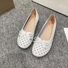 Мода 2025новый Весна ПУ Кожа Однотонные Полые Дышащие Туфли для мамы Удобные Круглый носок Модная Декорация бантом Женская обувь