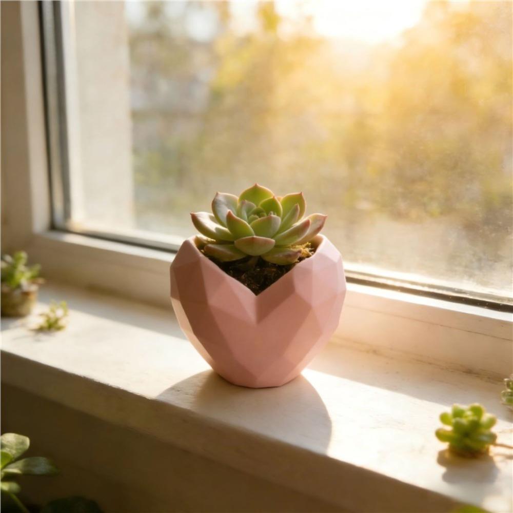 Small Capacity Love Flower Pot Gardening Supplies Plant Container Indoor Decor