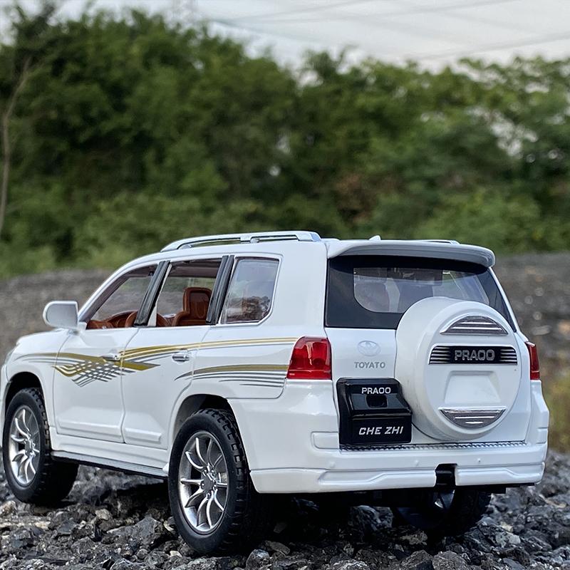 1/24 Toyota Prado литые игрушечные машинки и игрушечные машинки игрушечный внедорожник металлическая коллекция машинка моделирование LAND CRUISER модель машины детские подарки