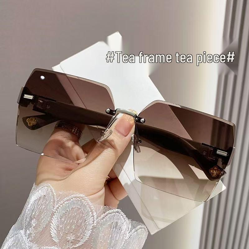 2025 High-End Frameless Two-Tone Gradient Women's Driving Sunglasses – Fashion Trend from Douyin Influencers