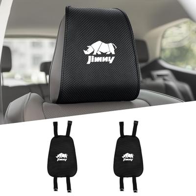 Комплект из 2 чехлов на подголовники Suzuki Jimny с вентиляционными отверстиями для комфортной шеи. Идеально подходит для автомобильных сидений. Легкие аксессуары для интерьера автомобильного сиденья.