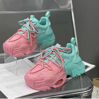 Весна и осень 2024 года, версия корейской повседневной моды на толстой подошве, цветные туфли в стиле пэчворк для папы, европейские товары, спортивная обувь