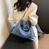 Korean version of fashion commuter messenger large-capacity bag women's new denim tote bag 2025 premium shoulder bag