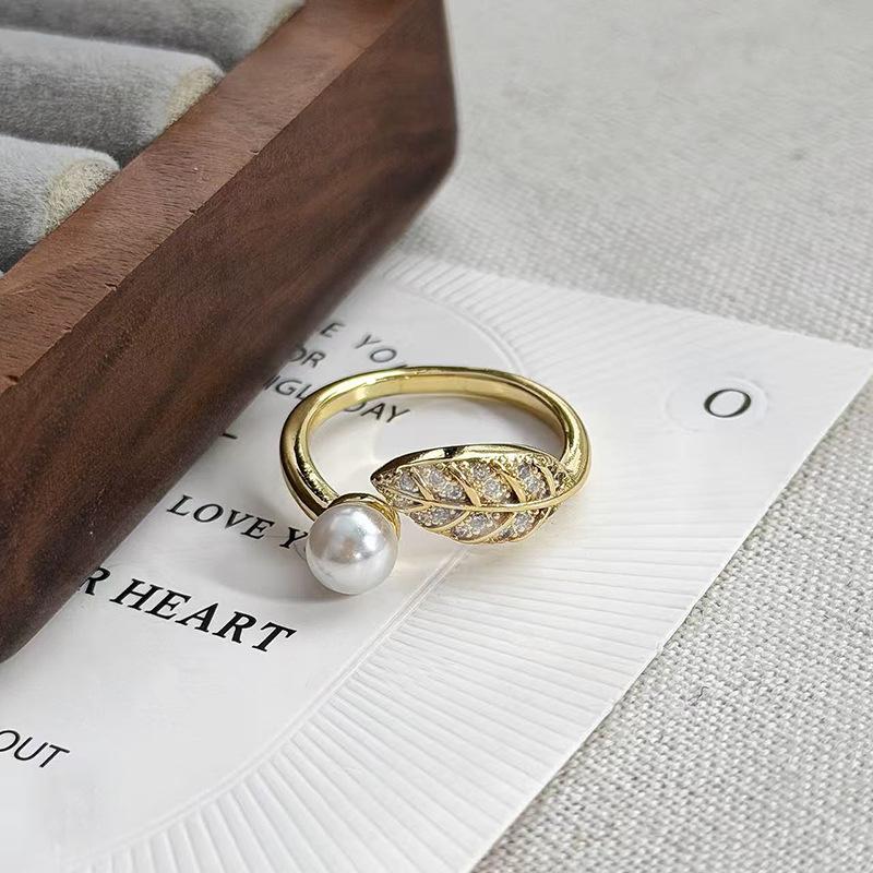 Retro Exquisite Niche Design Sense Ye Yun Bead Ring Women'S Light Luxury High-End Sense Index Finger Ring Accessories