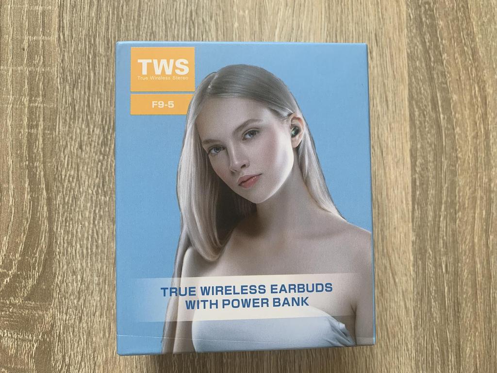 Гарнитура F9 Smiley Face TWS Bluetooth — модель M10, длительное время работы от батареи и высокая мощность