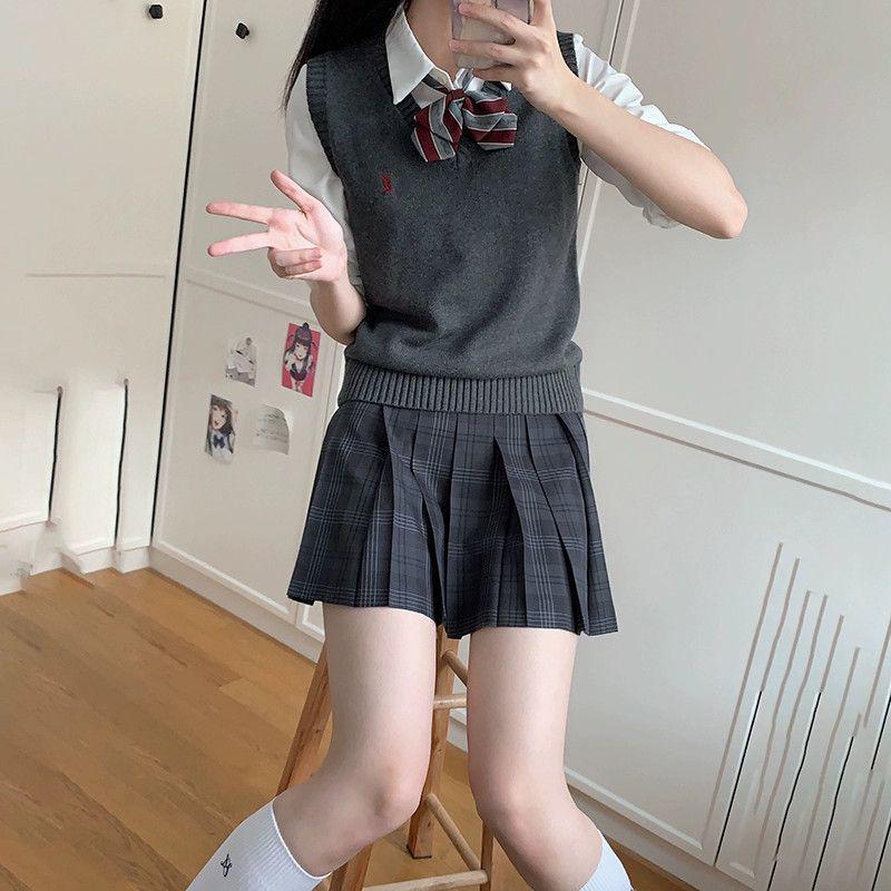 Жилет JK средней школы Мидзухара: Аутентичный вязаный кардиган в японском стиле для женщин - Идеально подходит для осени и зимы.