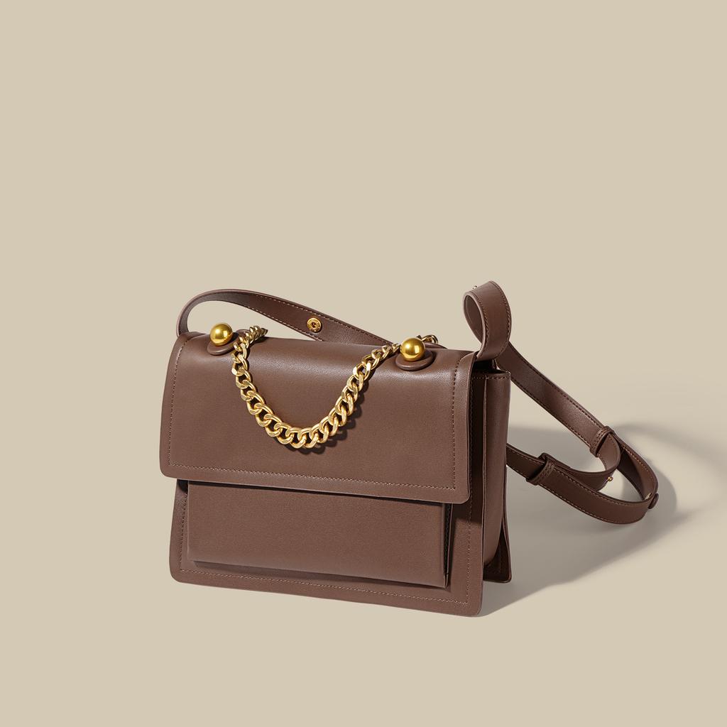 Leather messenger bag for women, new crossbody bag, stylish commuter shoulder bag with large capacity and chain strap