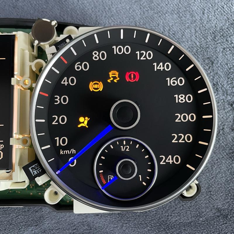 Подходит для модернизации синих стрелок приборной панели Volkswagen: Гольф, CC, Сирокко, Сагитар, Маготан, Пассат