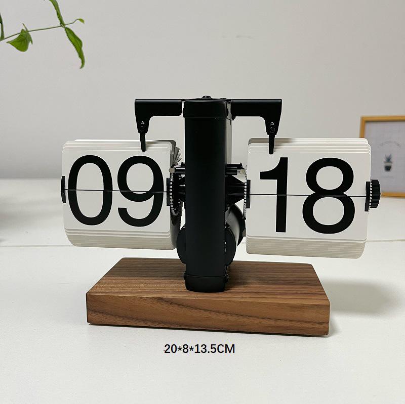European Style Retro Flip Page Clock - Automatic Table Ornament for Living Room