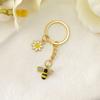 Брелки для ключей Cartoon Garden, мини-подвеска из металла и эмали, креативный брелок для ключей в виде цветка пчелы для женщин и мужчин