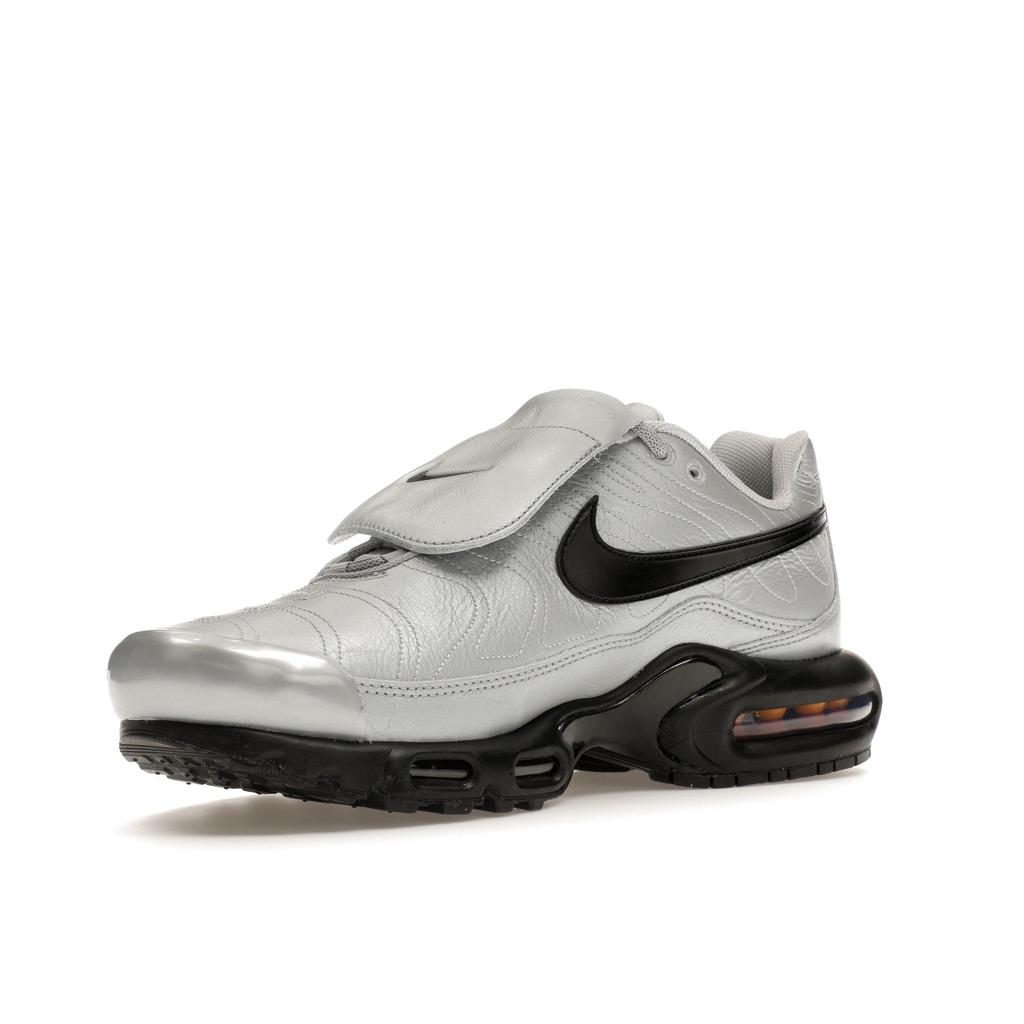 Nike Air Max Plus Tiempo Wolf Grey мужские кроссовки черный металлик-серебристый HM6850-001