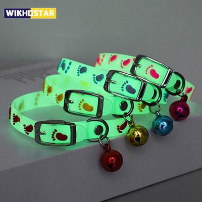 Светящееся ожерелье с изображением кошки, светящийся ошейник для маленьких собак и кошек, флуоресцентный силиконовый ошейник с защитой от потерь, ошейник-колокольчик для кошек, кольцо на шею, аксессуары для домашних кошек