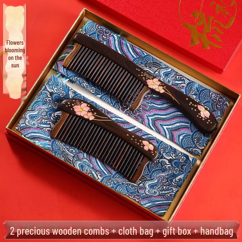 Подарочная коробка с расческой из сандалового дерева для мамы и подруги: Элегантный сувенир на день рождения
