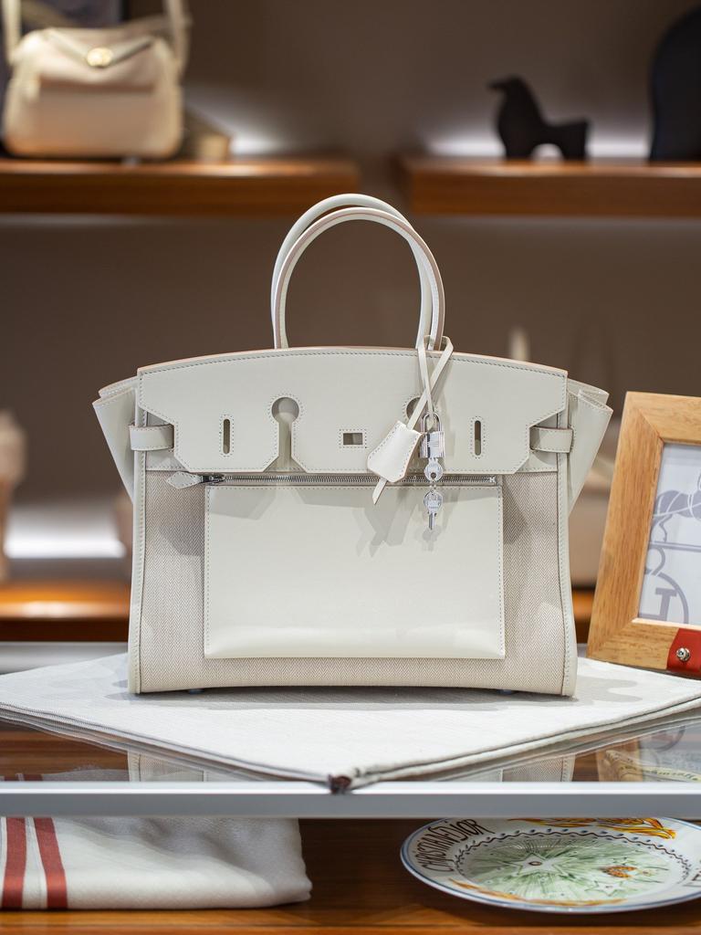 A Ienvers Reverse Metal Bag Large Capacity Handbag Genuine Leather Matching Womens Bag