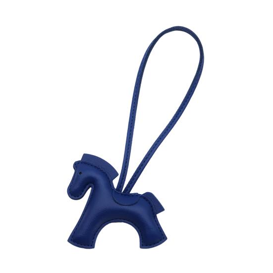 Украшение для автомобиля Шарм в виде лошади из искусственной кожи Маленький изящный брелок Аксессуары для интерьера автомобиля, кошелька, рюкзака