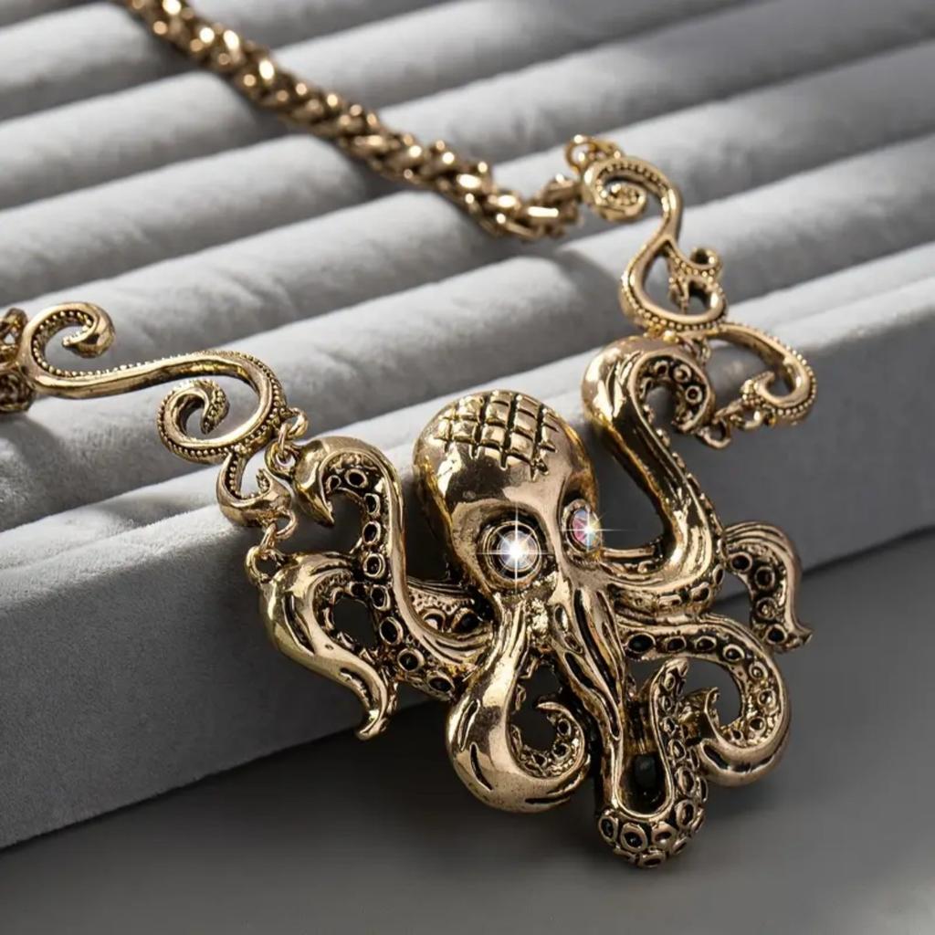 Octopus Pendant Necklace Retro Creative Water Neck Ornament Bohemian Style Necklace