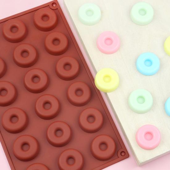 Non-sticky Demoulding Food Grade Chocolate Mold 18 Cavities Doughnut Baking Mold Tray