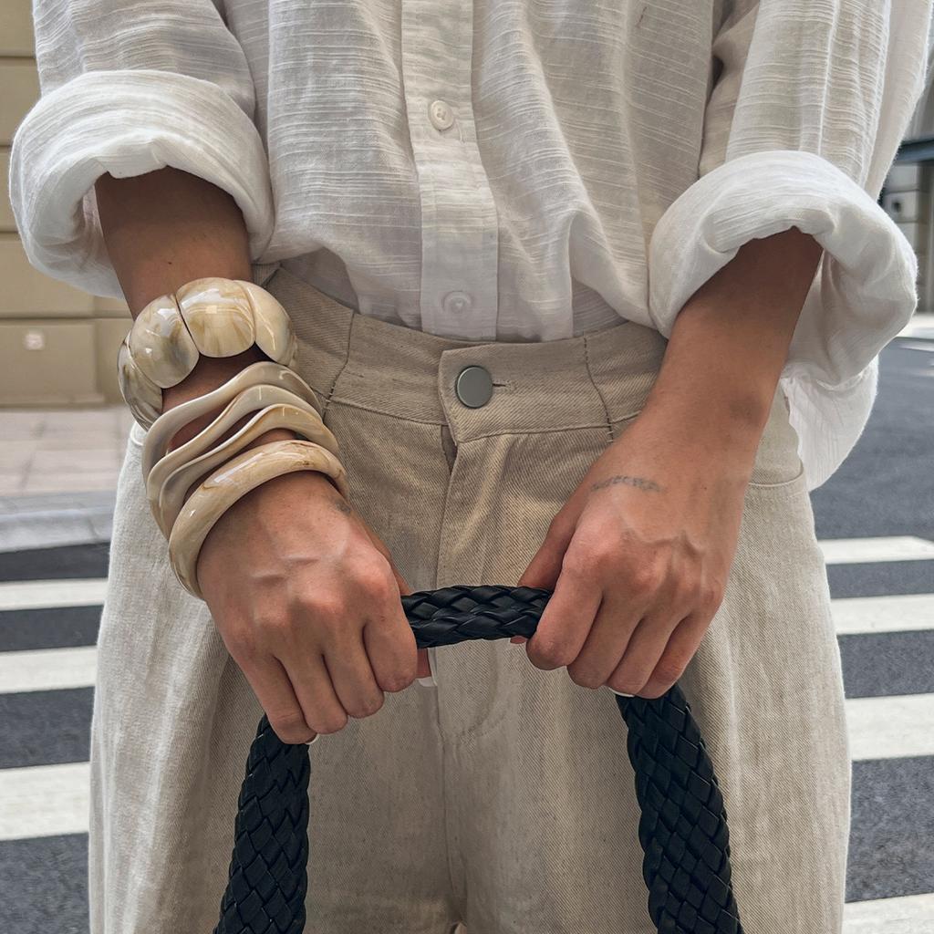DIEZI 8 Style New Bohemian Beige White Acrylic Resin Bangles Exaggeration Fashion Geometric Wide Bangles Bracelets For Women Men