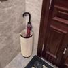 Японская минималистичная подставка для зонтов в ротанговом стиле Железный угловой органайзер для прихожей для гостевого дома Кафе Художественное ведро для зонтов