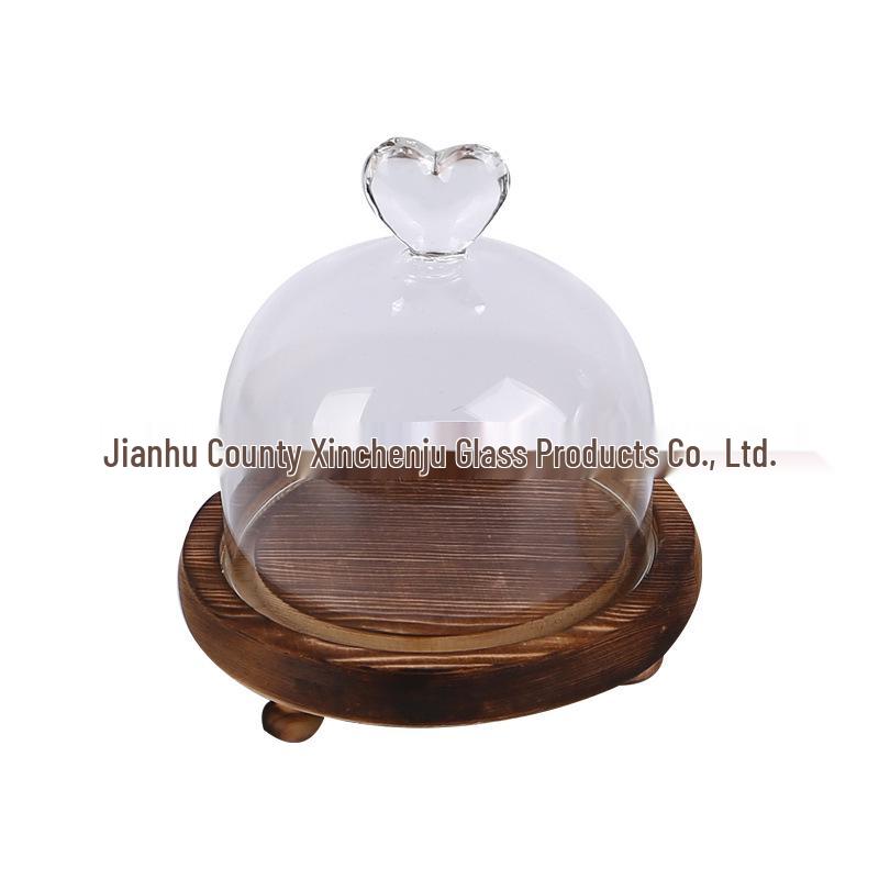 Heart-Shaped Dustproof Glass Lampshade with Dried Flowers for Valentine's Day Micro Landscape.
