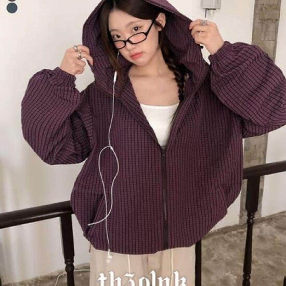 The Pink Women Fetch Loose Fit Check High Neck String Hood Windbreaker Jacket