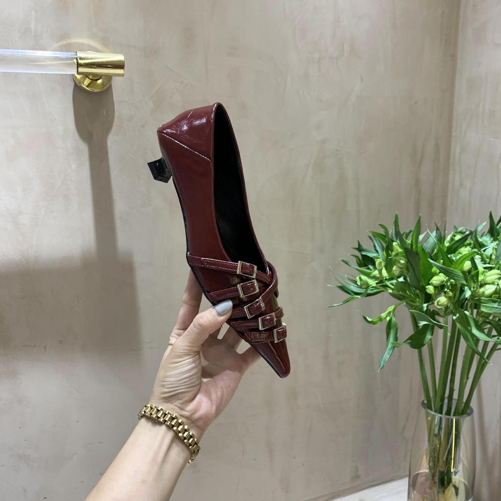 High Heels Women's Autumn and Winter 2025 New Thin Heels Retro Shallow Mouth Pointed Head Low Heel Soft Leather Work Professional Single Shoes