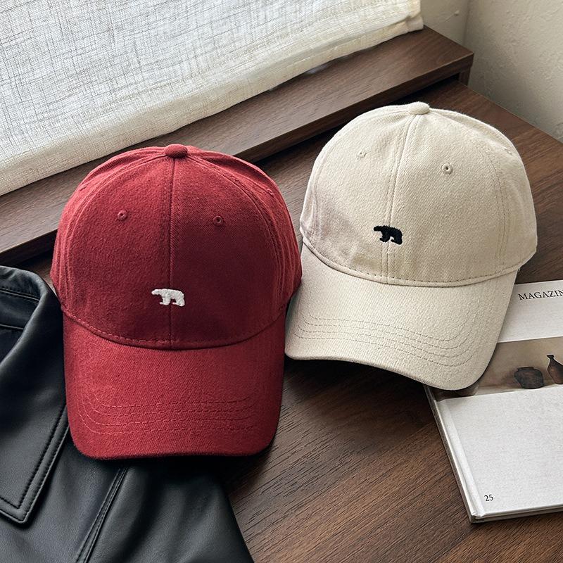Stylish Simple Polar Bear Embroidery Versatile Baseball Cap Female Spring Summer Couple Vintage Shade Cap