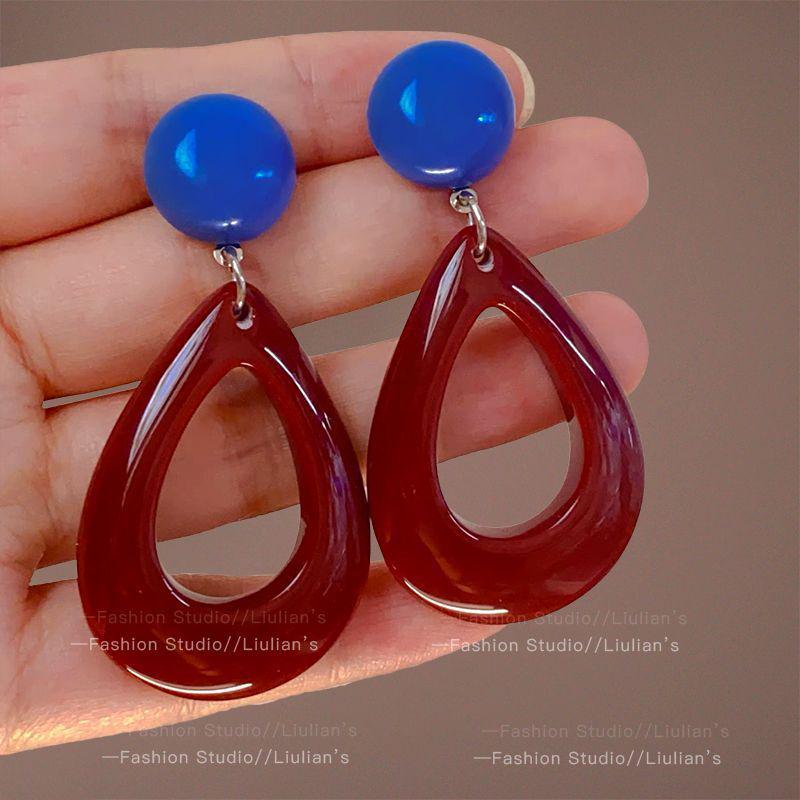 Серьги-клипсы в стиле 80-х в гонконгском стиле красного и синего цвета для непроколотых ушей – Высококлассные французские роскошные серьги-кольца