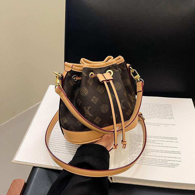 Осень новая мода контрастный цвет туфли пояс сумка-ведро одно плечо наклонный пролет женская сумка