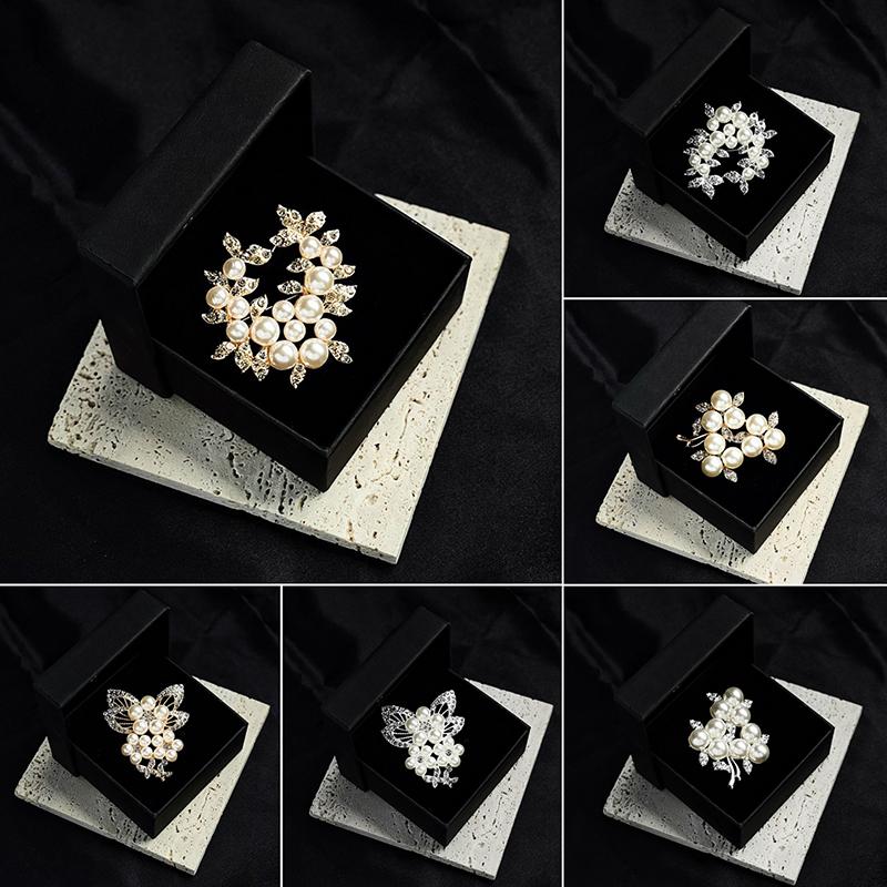 Темпераментные Жемчужные Броши Для Женщин Девушек Нежные Корсажи Элегантные Булавки для Костюма Аксессуары для Одежды Подарки
