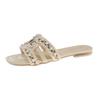 Xiaoxiangfeng flat-bottomed slippers women's outer wear 2025 summer new soft-bottomed fairy versatile pearl seaside sandals