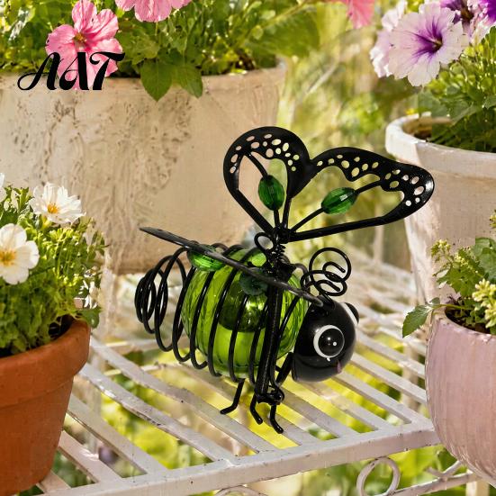 Weather Resistant Porch Hanging Decor Solar Bee Garden Light, Outdoor Solar-Powered Metal Lantern, Waterproof Automated Dusk to Dawn Lighting
