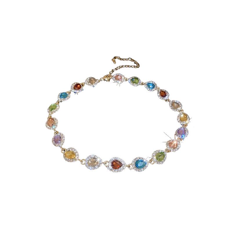 Vintage Teardrop Rhinestone Colorful Necklace: Retro High-End Clavicle Chain Court Style Choker for Women