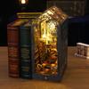 Набор полок для книг Деревянный кукольный домик DIY Уголок для чтения Набор 3D-пазл Вставка в книжную полку Декор Со светодиодной подсветкой Модель кукольного домика Подарки на день рождения