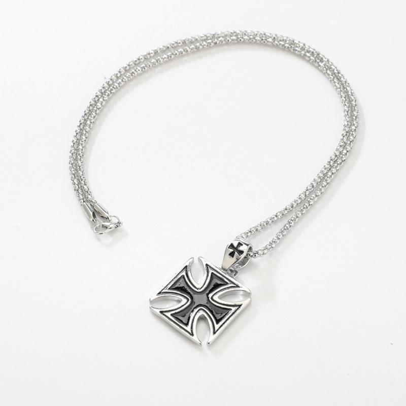 Environmentally Friendly Materials Alloy Jewelry Fashion Black Drop Gel Knights Templar Pendant Retro Chain