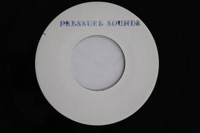 7-дюймовая пластинка ALEAS JUBE / UPSETTERS - Righteous Land / Righteous Rocking PSS068 БЕЗ ЛЕЙБЛА/ P 2012 UK Регги, Ска и Даб Б/у
