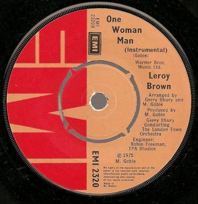 7-дюймовая пластинка LEROY BROWN One Woman Man EMI2320 EMI 1975 UK SoulFunk Б/у