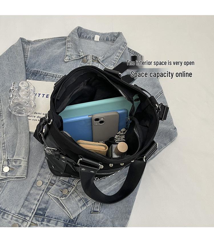 2025 Женская Высококлассная Модная Сумка-Тоут на Плечо с Заклепками