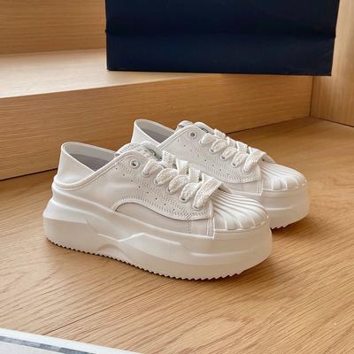 Кожаные маленькие белые туфли на толстой подошве с открытым носком, женская летняя новая повседневная спортивная обувь, тренд