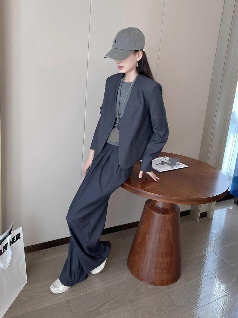 Женский серый блейзер с V-образным вырезом и длинными рукавами на весну - Повседневный, Минималистичный, Маленький размер и для поездок на работу 2025