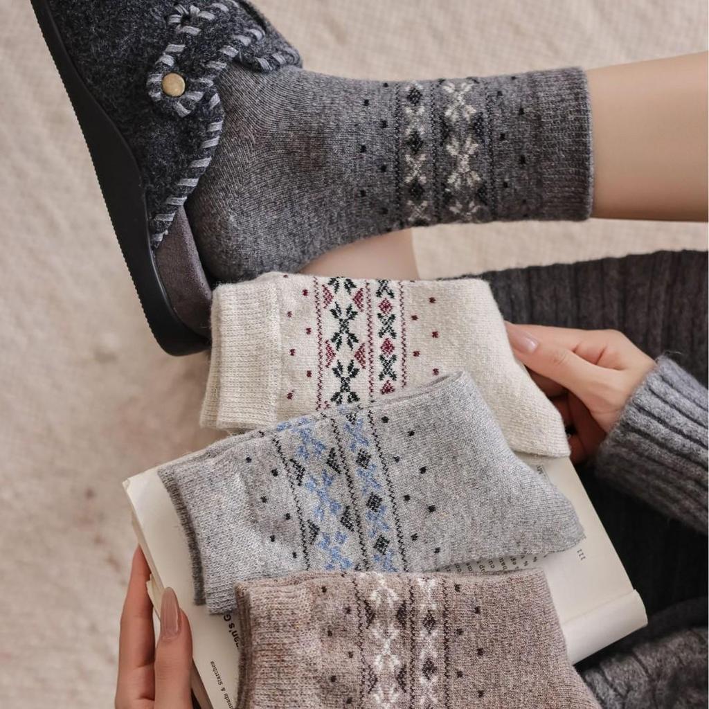 Носки из шерсти с оленями в стиле Fair Isle - Теплые до середины икры в японском стиле с бантом для осени и зимы