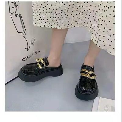 Летом 2025 года новые сандалии-верхняя одежда британский стиль толстая подошва маффин низ полушлепки с одним педалем повседневная обувь шлепанцы с большой головой