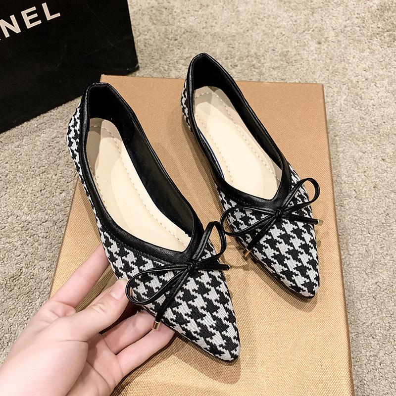 Новые легкие женские туфли с мелким носком 2024 года, модные повседневные туфли на плоской подошве, женские повседневные роскошные остроносые женские туфли, женская обувь