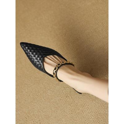 Ретро-туфли с плоским дном и головкой-мешком, женская летняя одежда, крутые тапочки с металлической цепочкой, остроносые туфли на низком каблуке от Muller