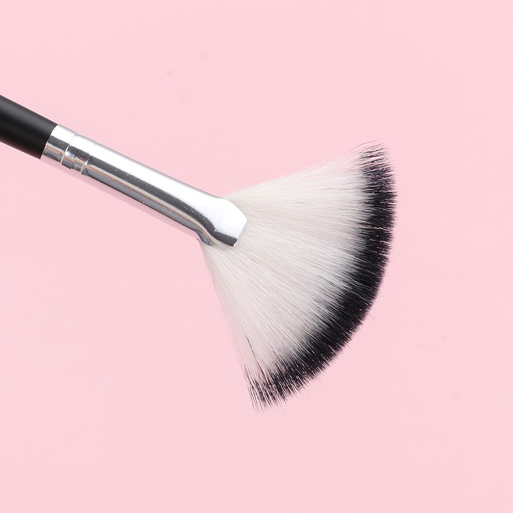 Cosmetic Makeup Tool Applicator Fan Brushes Professional Makeup Brush Powder Brush