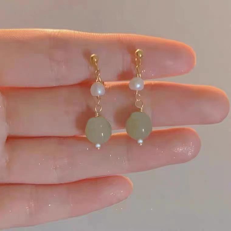 Классические серьги-чеонгсамы с жемчугом Ханьфу и нефритом Хотан