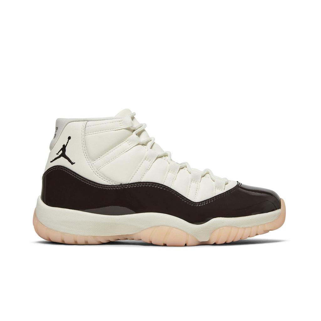 Женские Air Jordan 11 Retro 'Neapolitan' (женские размеры) Sail / Бархатно-коричневый / Атмосфера Винтажные Баскетбольные Кроссовки AR0715 101