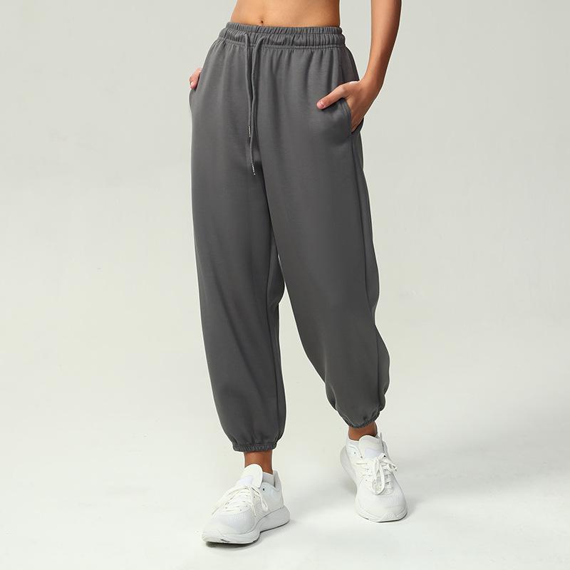 Женские спортивные брюки с манжетами из мягкого воздушного слоя: Идеально для фитнеса на открытом воздухе, бега и ношения осенью/зимой