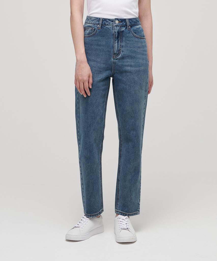 MUSINSA STANDARD WOMAN Женские джинсы Mom Fit [Средний индиго]